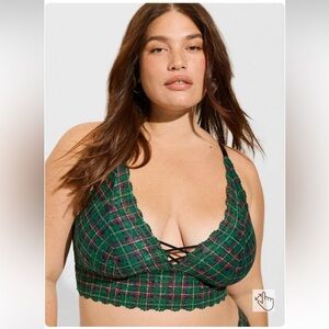 Torrid Lightly Lined Lace XO Front Bralette Size 00X M/L NWT